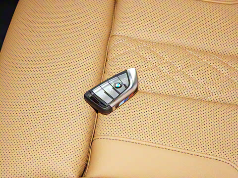 2022�� �Ŀ�� 530i M�˶���װ