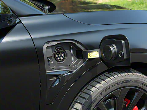 2022�� HI�� �߽װ�