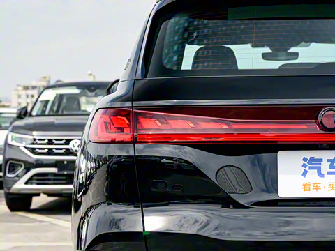 2024�� 40 TFSI quattro ������ ������װ 7��