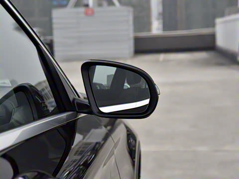 2022�� GLC 260 L 4MATIC ������