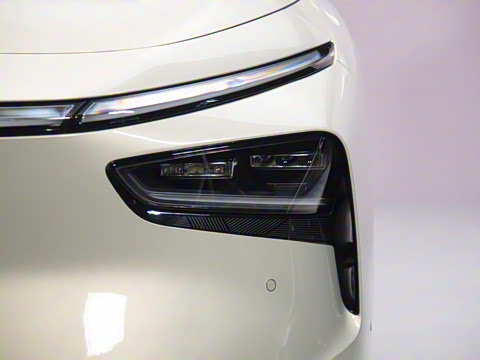 2025�� 702 �������� Ultra