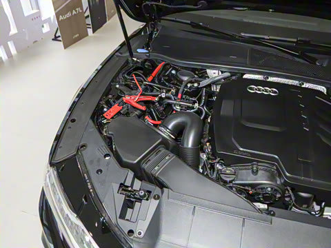 2025�� 45 TFSI quattro ������