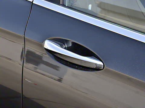 2022�� E 350 e L ���ʽ��϶����γ�