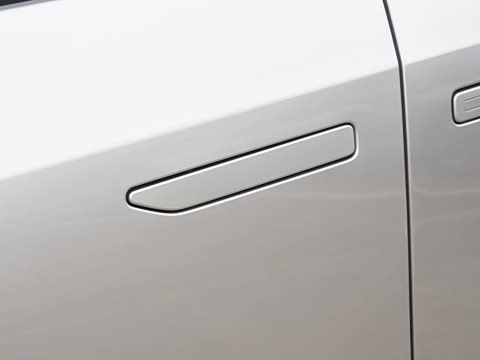 2025�� 702���������� Max