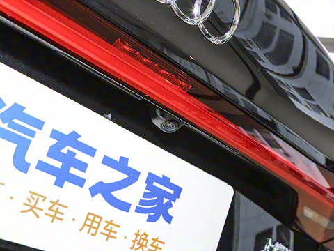 2025�� 45 TFSI quattro ������