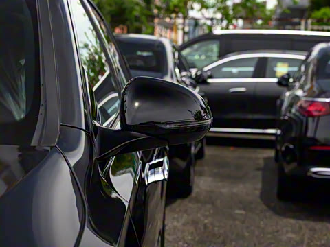 2025�� �Ŀ� E 260 �˶���