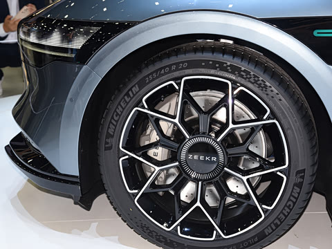 2024�� �����Ǽݰ� 100kWh