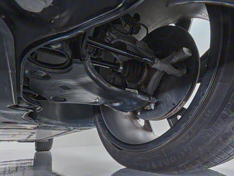 2023�� 50 e-tron quattro ��ҫ�� ������װ