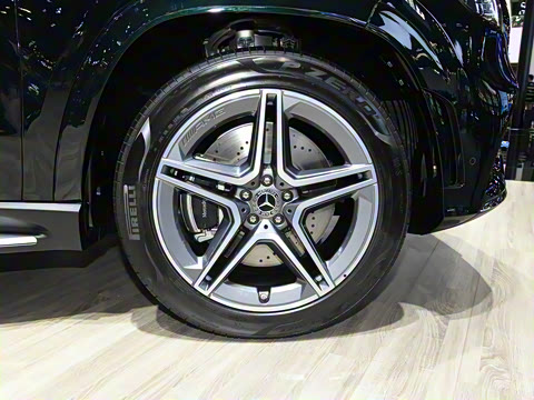 2021�� GLS 450 4MATIC ������