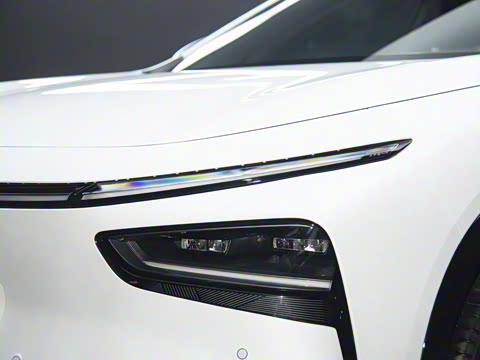 2025�� 702 �������� Ultra