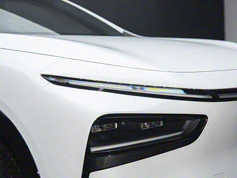 2025�� 702 �������� Ultra