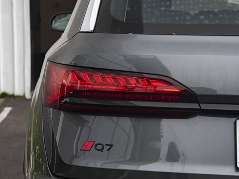 2025�� 45 TFSI quattro S line����ʿ��