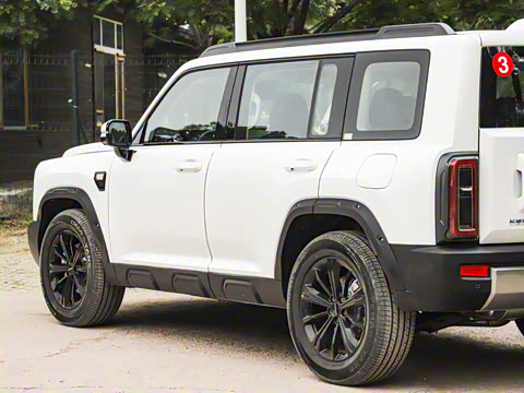 2025�� 2.0T 4WD Ultra