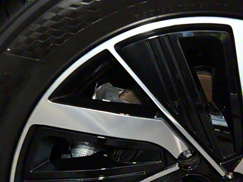 2020�� 520 U��