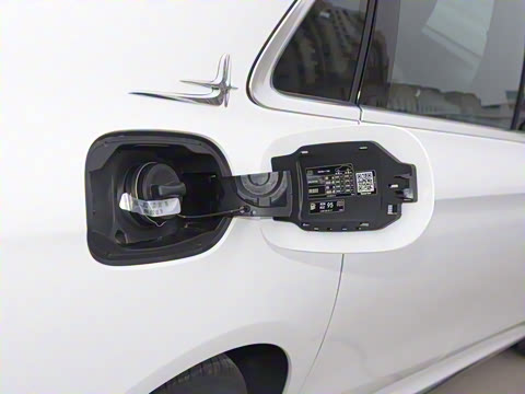 2022�� �Ŀ� E 300 L �˶�ʱ����