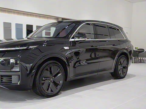 2025�� Max ���ܻ��°�