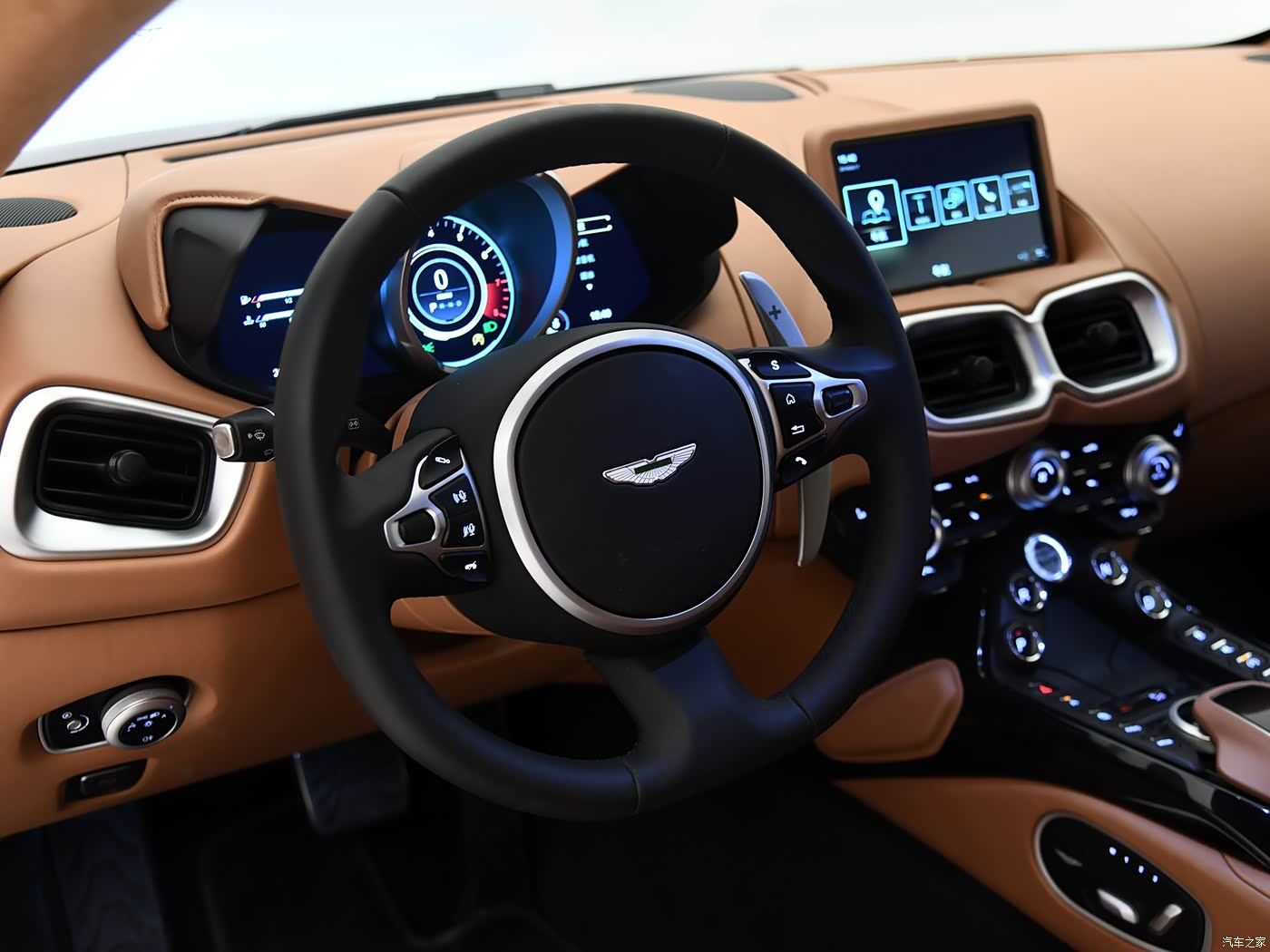 v8 vantage 2018款 4.