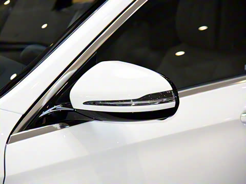 2022�� E 260 L �˶���