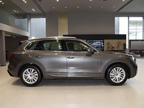 2025�� 2.0TSI ��Ӱ��