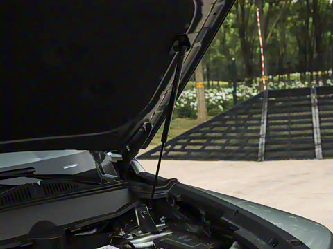 2025�� 2.0T 4WD Ultra