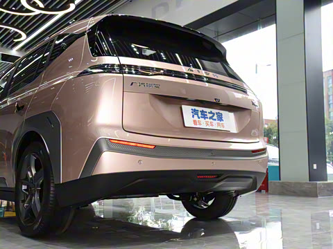 2022�� Plus 70 �Ƽ���