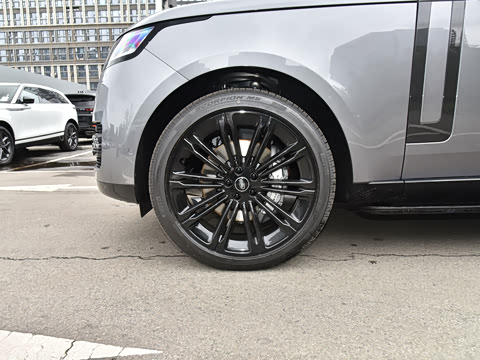 2025�� 3.0 L6 400PS �����ӳ���