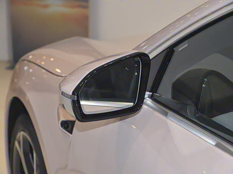 2025�� 75kWh Touring