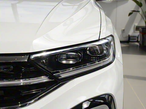 2025�� �Ŀ�� 300TSI DSG���������