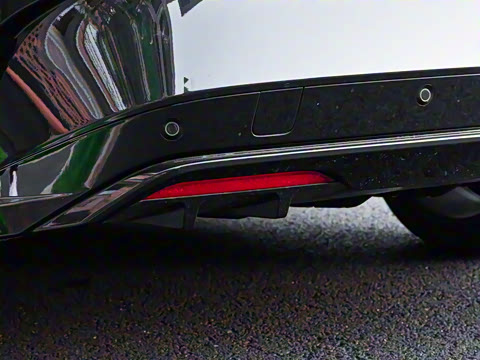 2025�� 550 PRO���а�