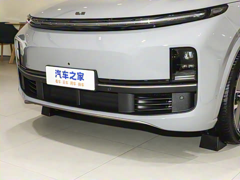 2025�� Ultra ���ܻ��°�