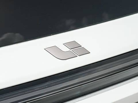 2025�� Ultra ���ܻ��°�