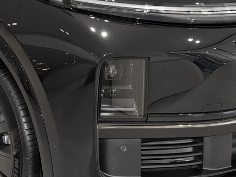 2025�� Pro ���ܻ��°�