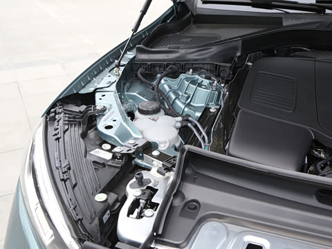 2025�� �Ŀ� GLC 260 L 4MATIC ������