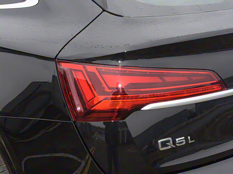 2022�� 40 TFSI ������