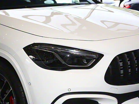 2025�� AMG GLA 35 4MATIC