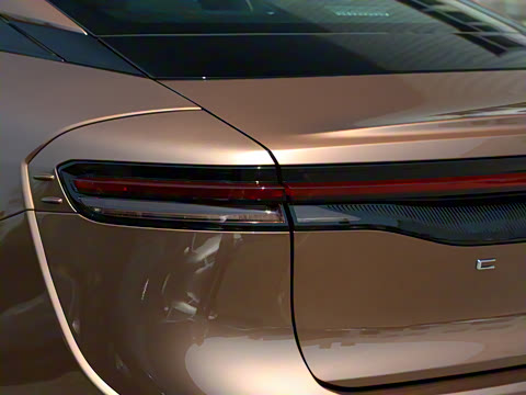 2023�� 2.5L SportCross HEV��������