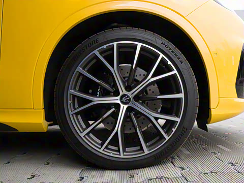 2023�� 3.0T Trofeo