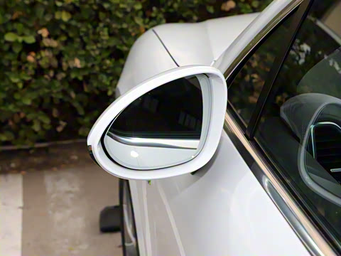 2023�� Cayenne E-Hybrid 2.0T