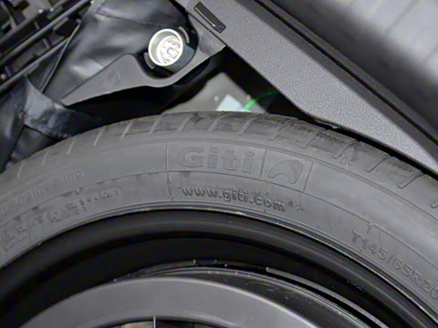 2021�� 40 TFSI ����������