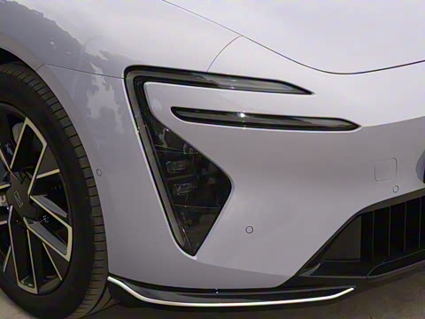 2025�� Ultra�����