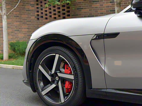 2025�� ������������������Max��