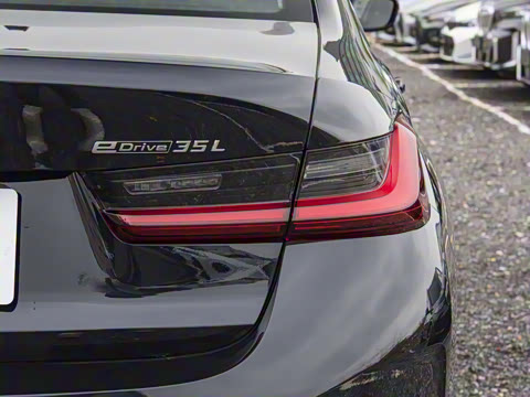 2024�� eDrive 35 L