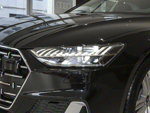 2025�� 45 TFSI quattro ������