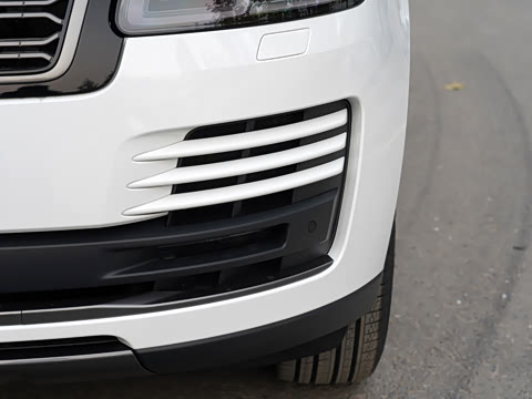 2022�� 3.0 L6 360PS ʢ����