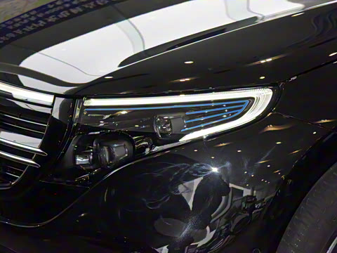 2021�� EQC 400 4MATIC