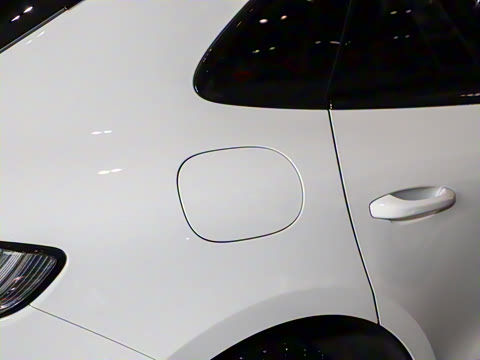 2020�� Macan 2.0T