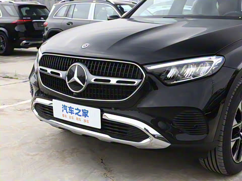 2023�� �Ŀ� GLC 260 L 4MATIC ������ 7��