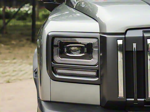 2025�� 2.0T 4WD Ultra