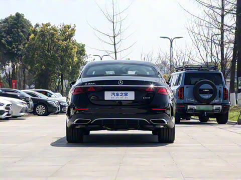 2025�� �Ŀ� E 300 L ʱ���˶���