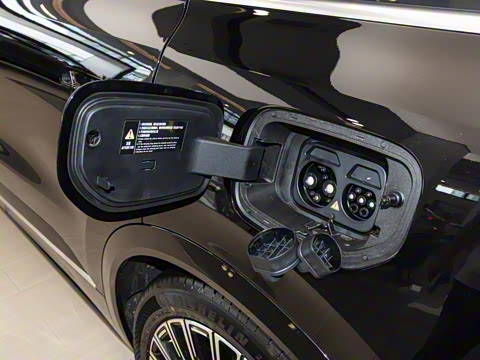 2025�� ����Ultra+